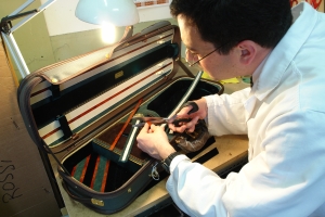 Inlaying the bottom panel of an accessory box with velvet, Royale, and burlwood.