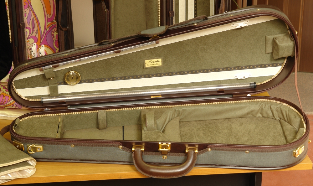 DIMITRI MUSAFIA Master maker of violin and viola cases